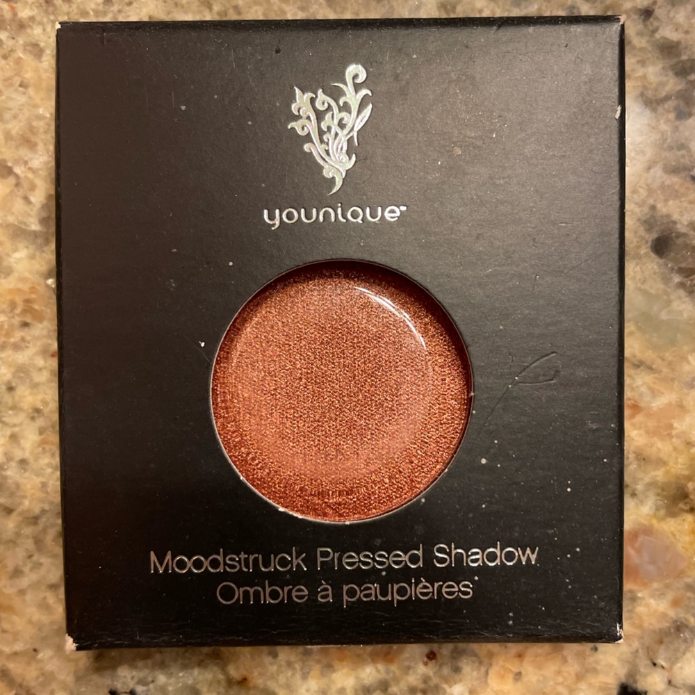 Younique Moodstruck Shadow